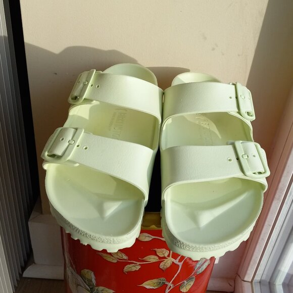 NWOB Birkenstock Arizona Essentials Faded Lime Green EVA Sandals 38N / 7 -  7.5 - Picture 2 of 16